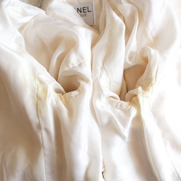 Rare Chanel Vintage Fall 1994 Ecru Black Jacket - Picture 12 of 14